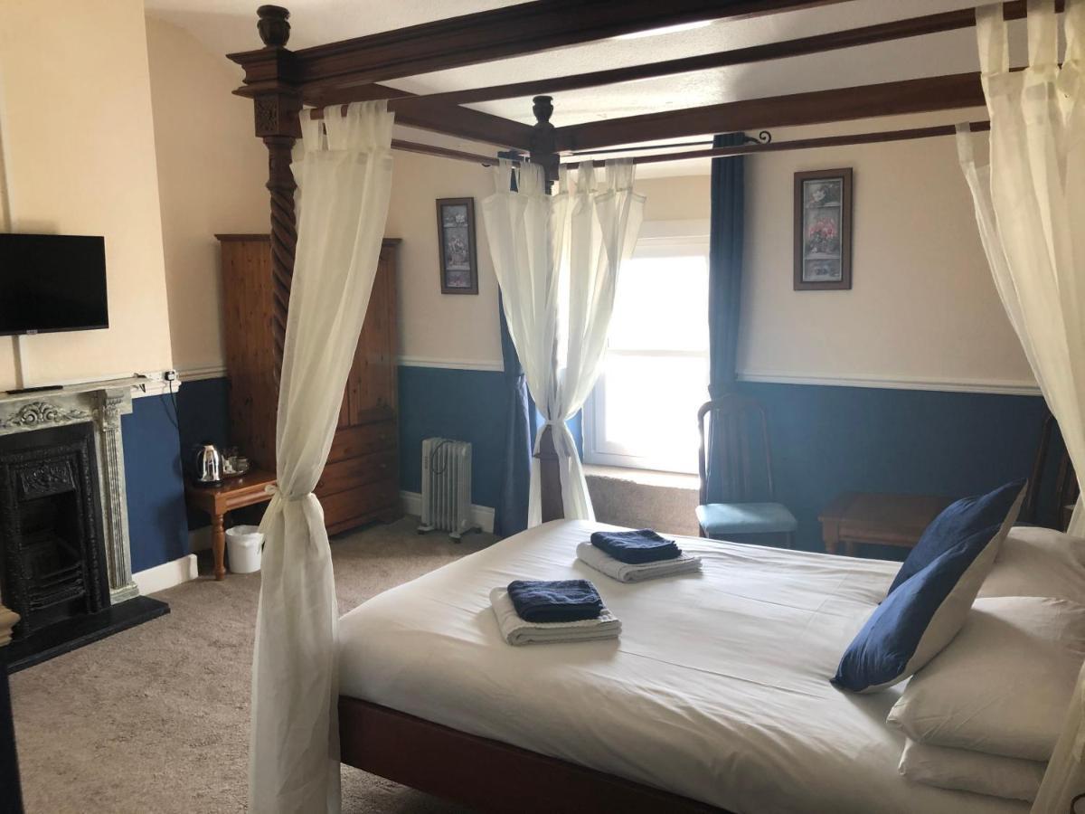 Leamington House Bed & Breakfast